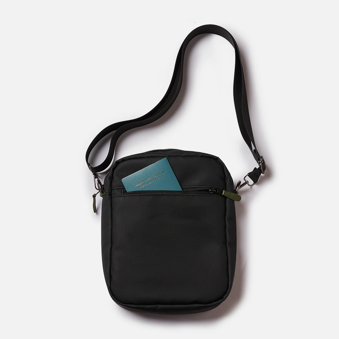 Courier - Crossbody Bag - Black - Image 7