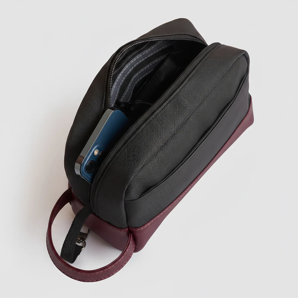 Pack — Compact Kit Bag - Black/Burgundy - Image 6